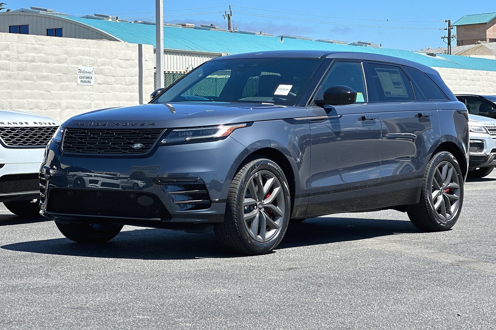 2024 Land Rover Range Rover Velar Dynamic SE's photo