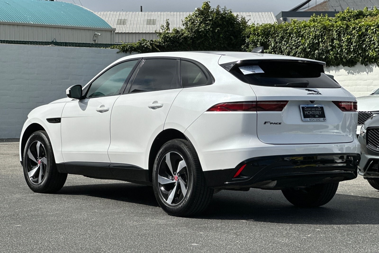 2023 Jaguar F-PACE P250 S photo 3