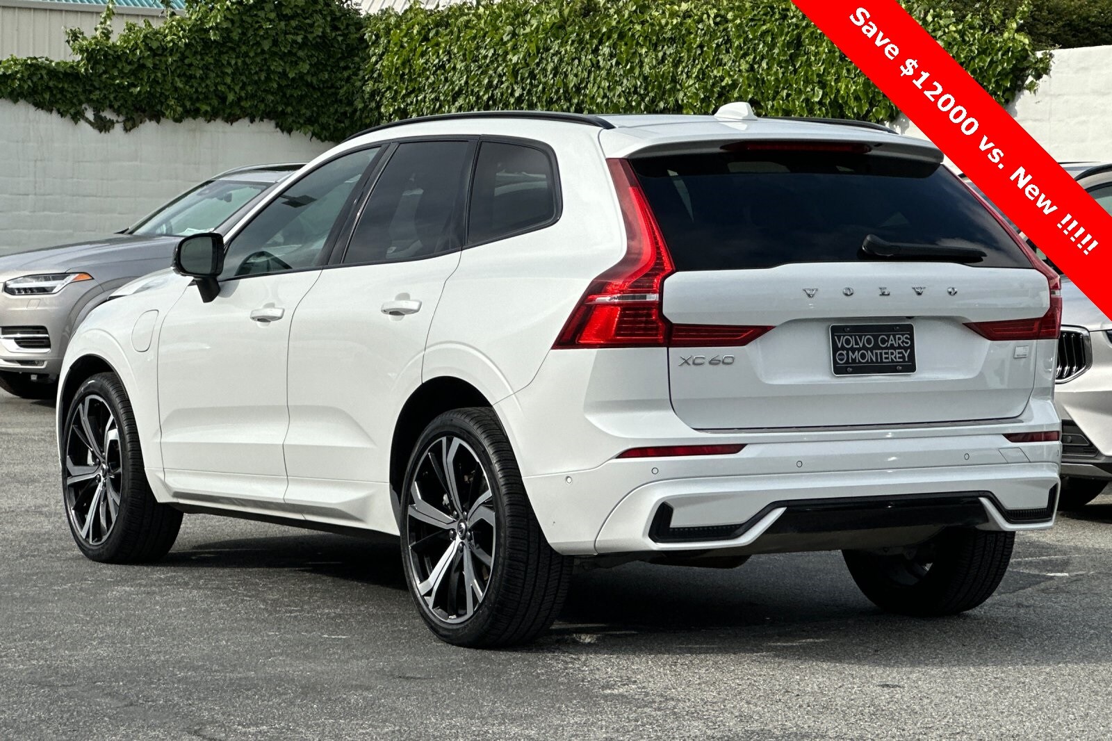 2024 Volvo XC60 Recharge Hybrid Ultimate photo 3