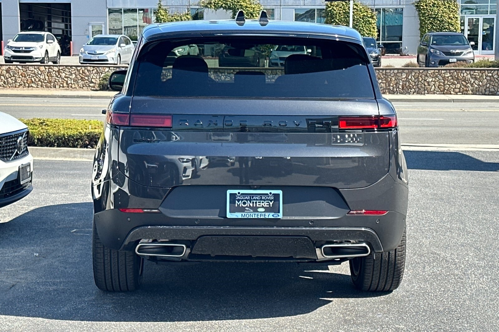 2025 Land Rover Range Rover Sport SE photo 3