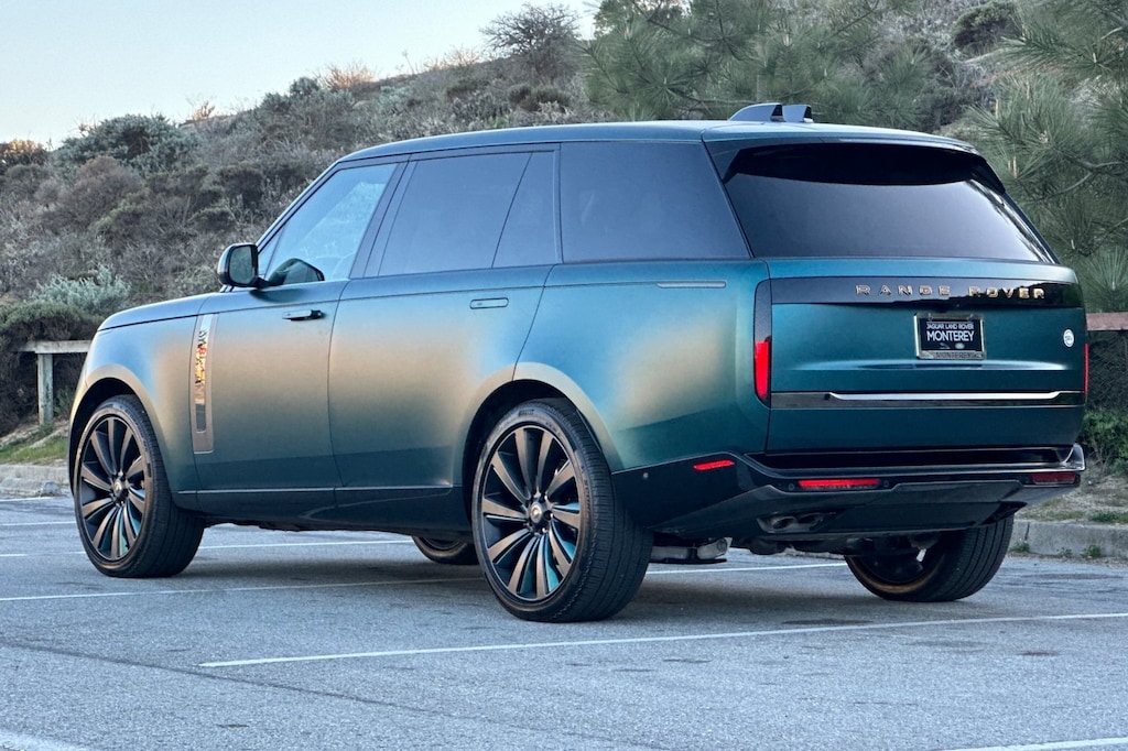 New 2025 Land Rover Range Rover SV Signature Suite SUV