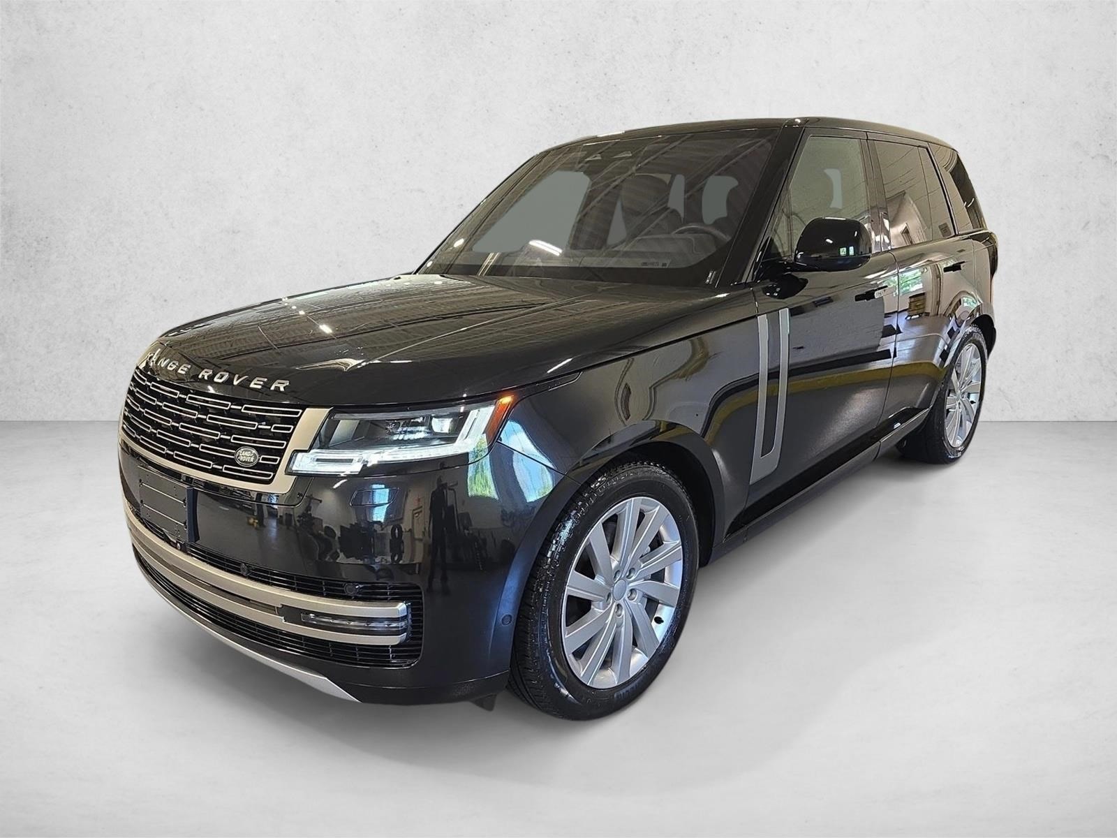 2023 Land Rover Range Rover 3.0 SE SWB's photo