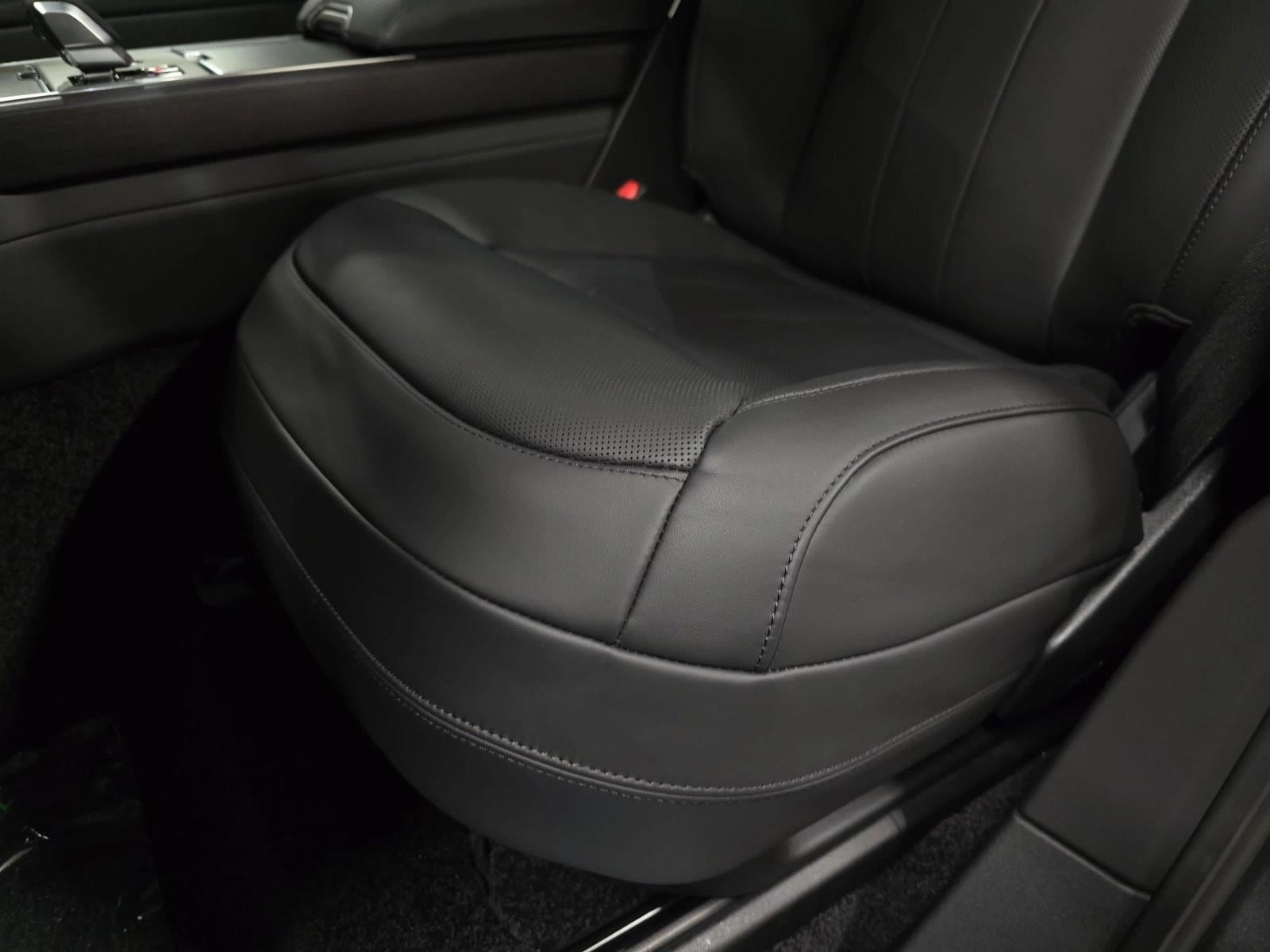 2026 Land Rover Range Rover SE - Photo 30