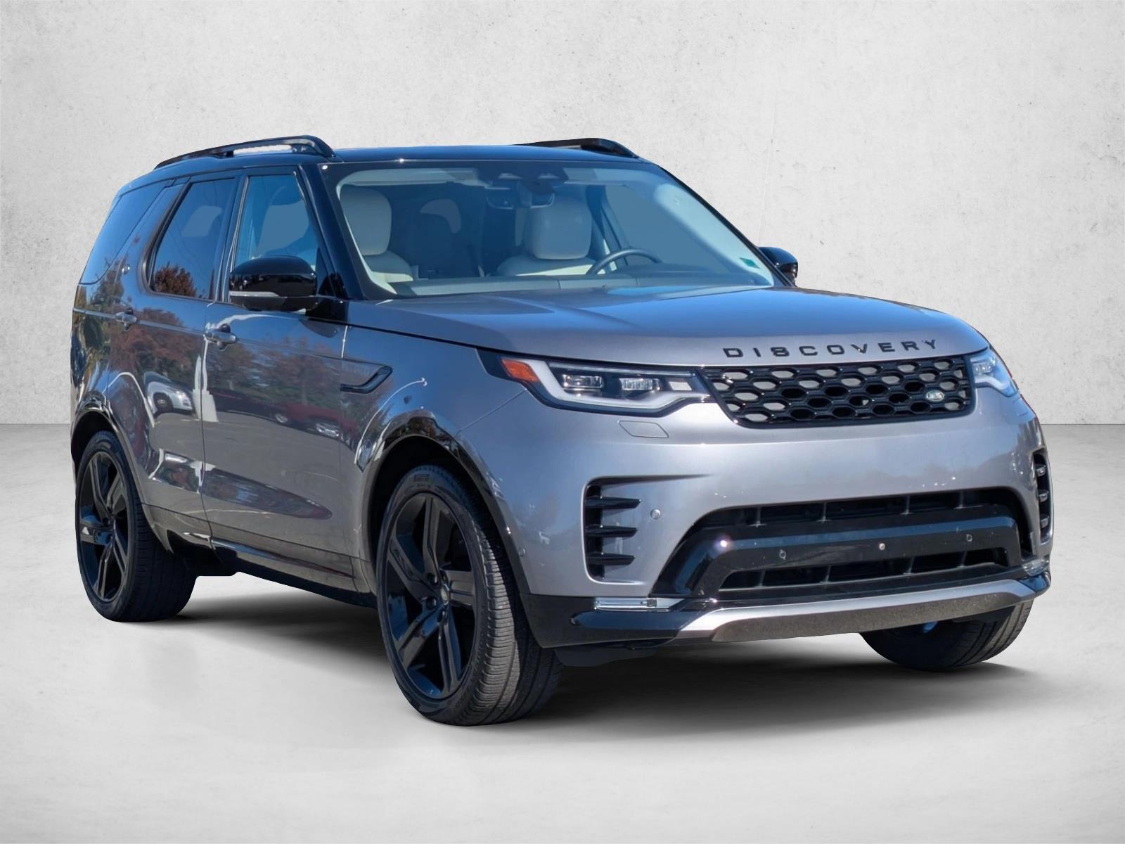 2025 Land Rover Discovery SE photo 3