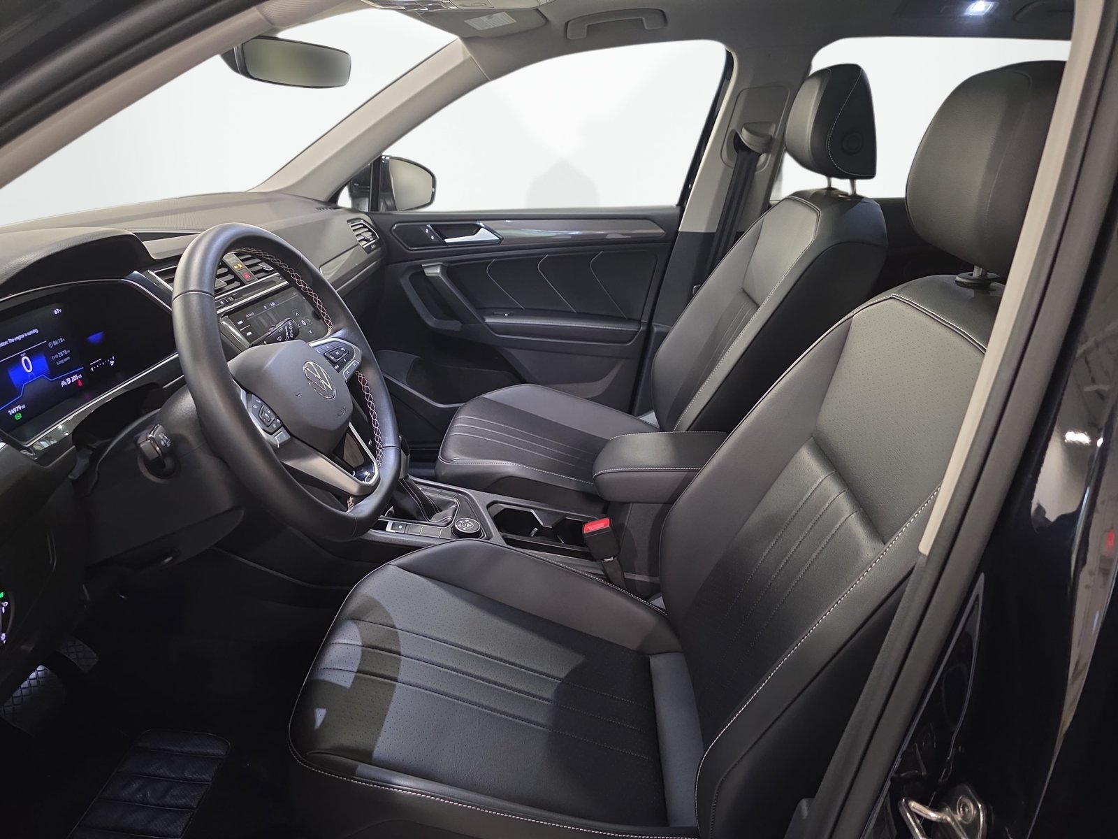2024 Volkswagen Tiguan SE - Photo 15