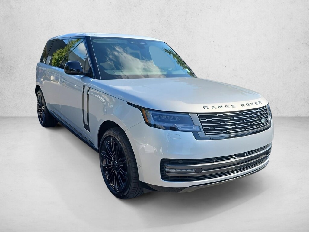 New 2025 Land Rover Range Rover SE Sport Utility