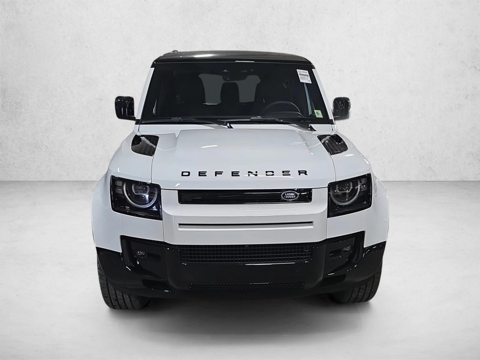 2026 Land Rover Defender X-Dynamic SE - Photo 2