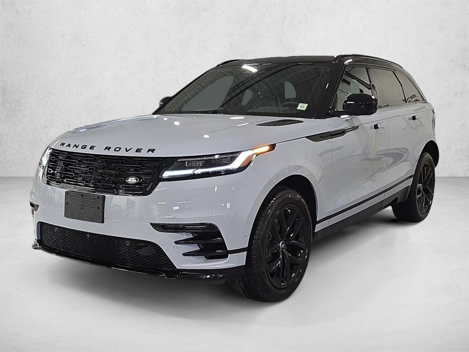 2026 Land Rover Range Rover Velar P250 Dynamic SE's photo