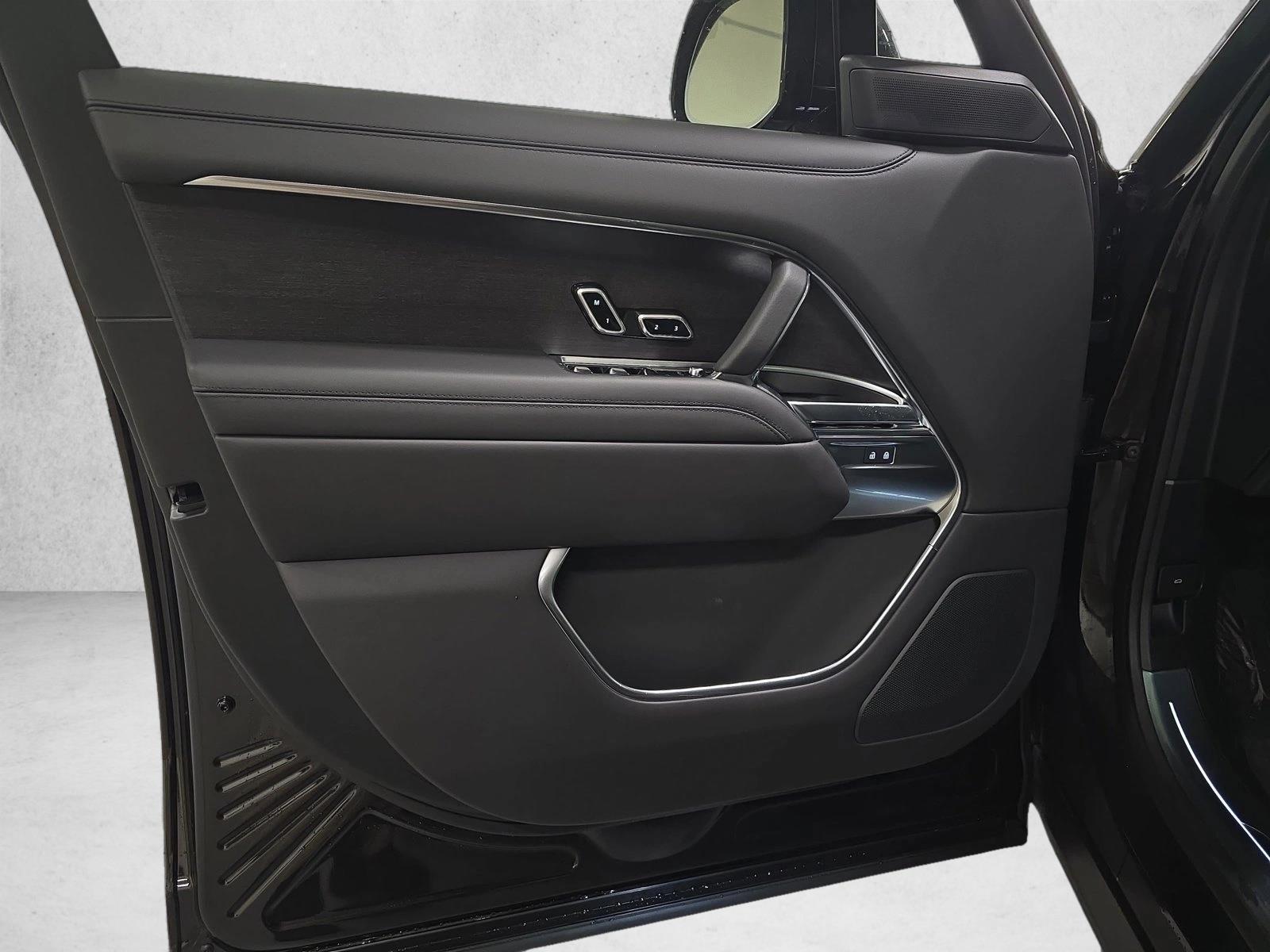 2026 Land Rover Range Rover SE - Photo 28