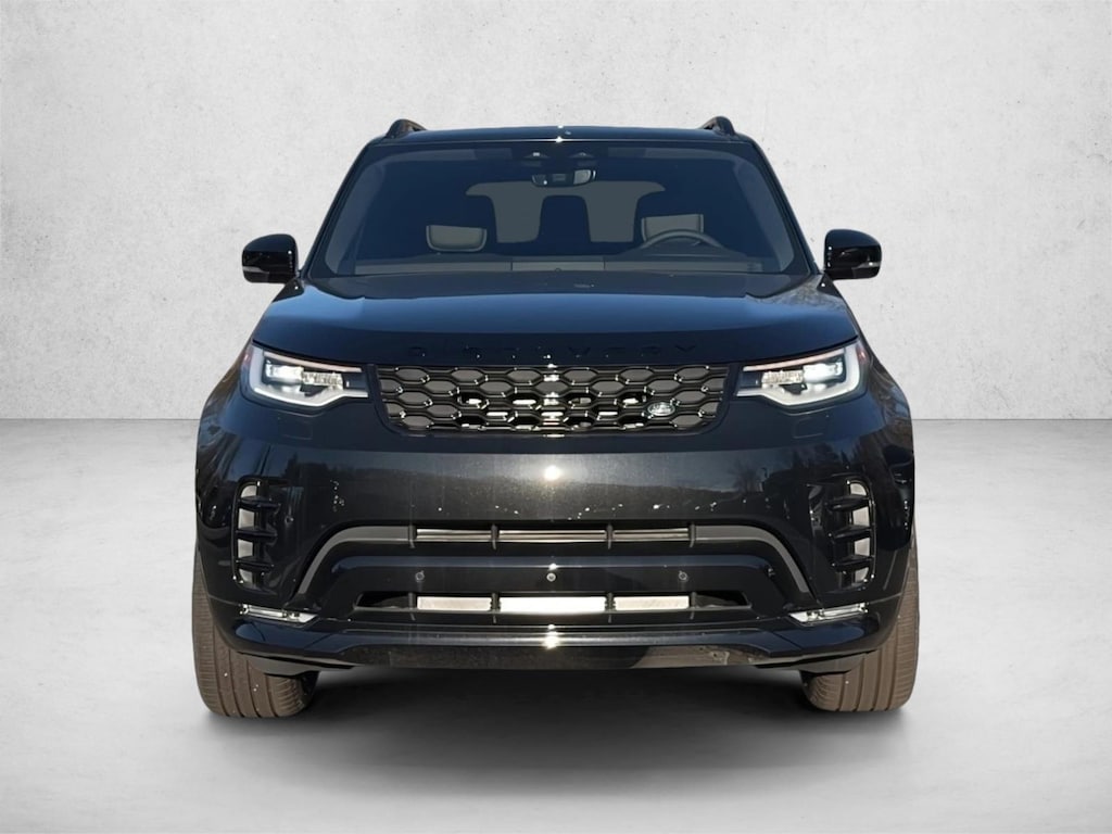 New 2025 Land Rover Discovery Dynamic SE Sport Utility