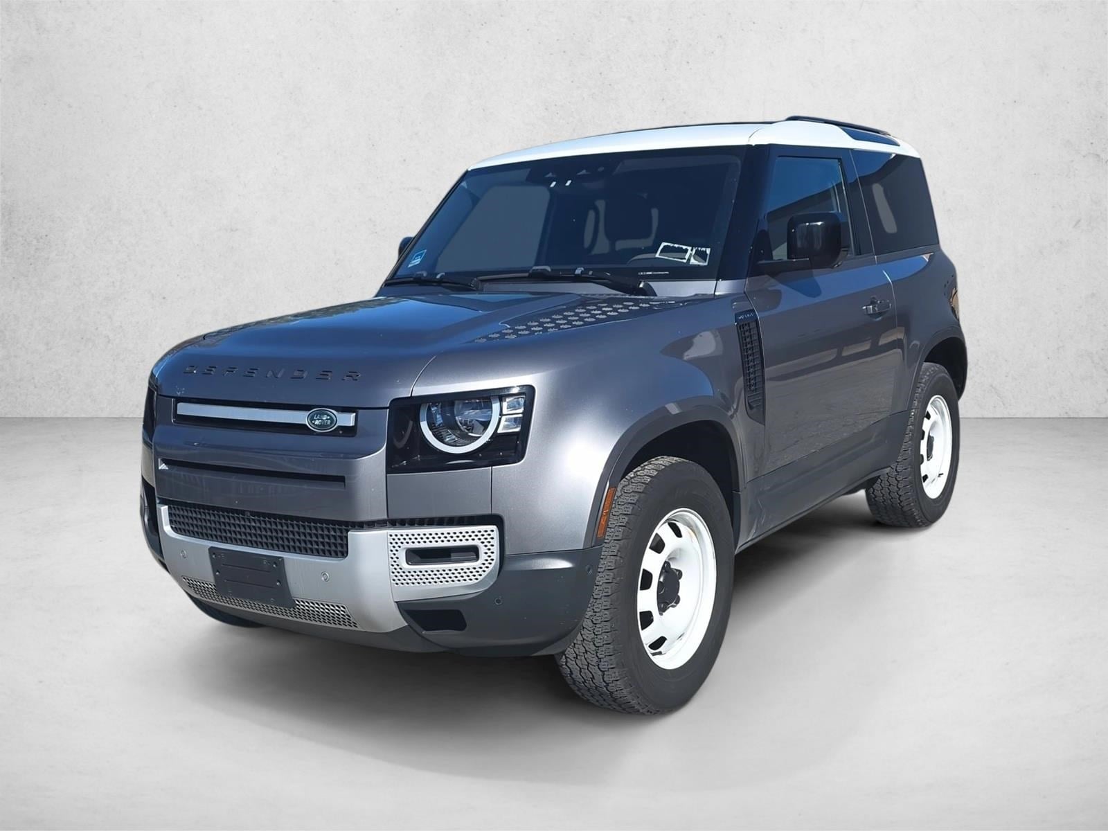 2022 Land Rover Defender S's photo