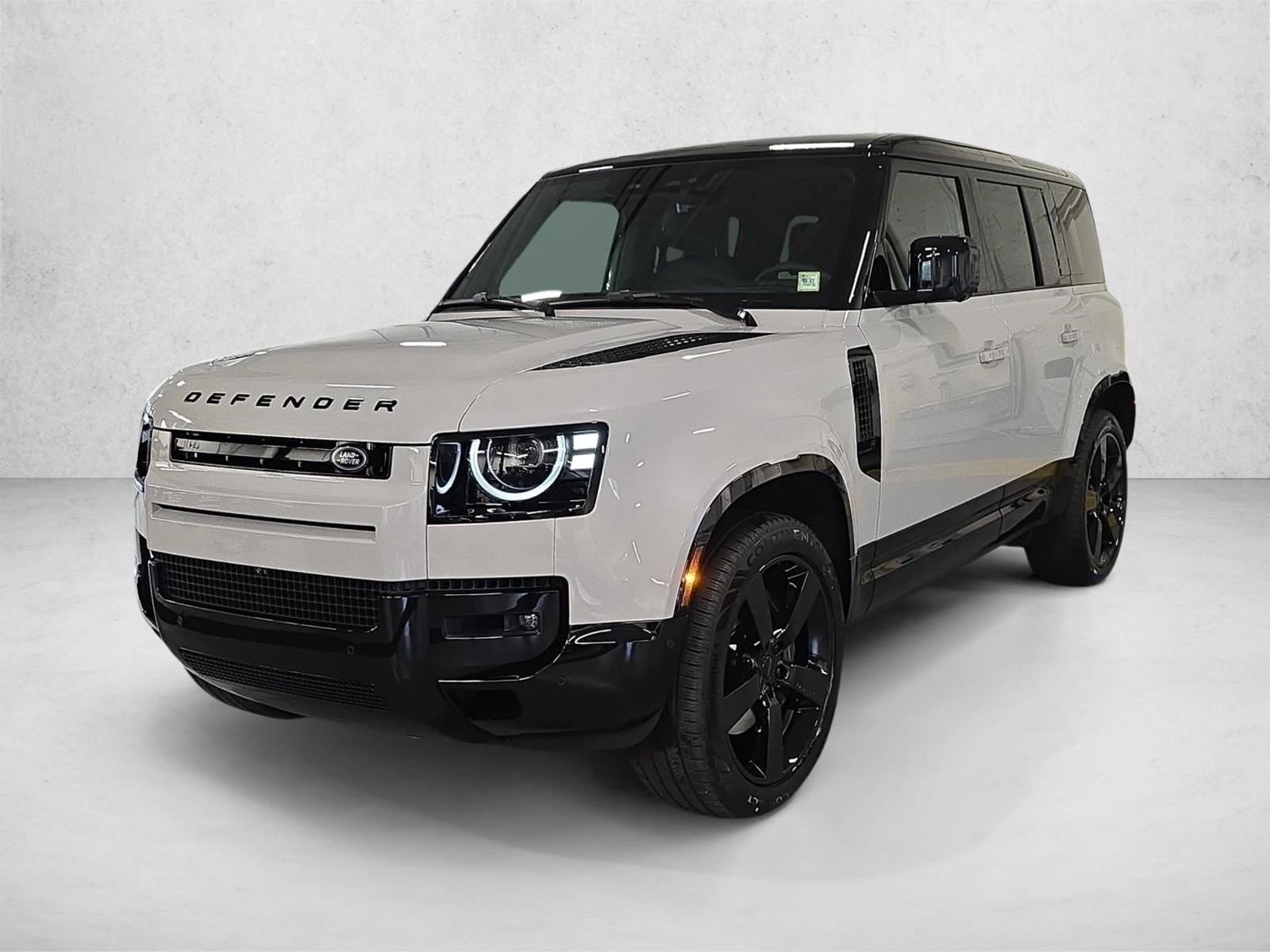 2026 Land Rover Defender 110 X-Dynamic SE P500's photo