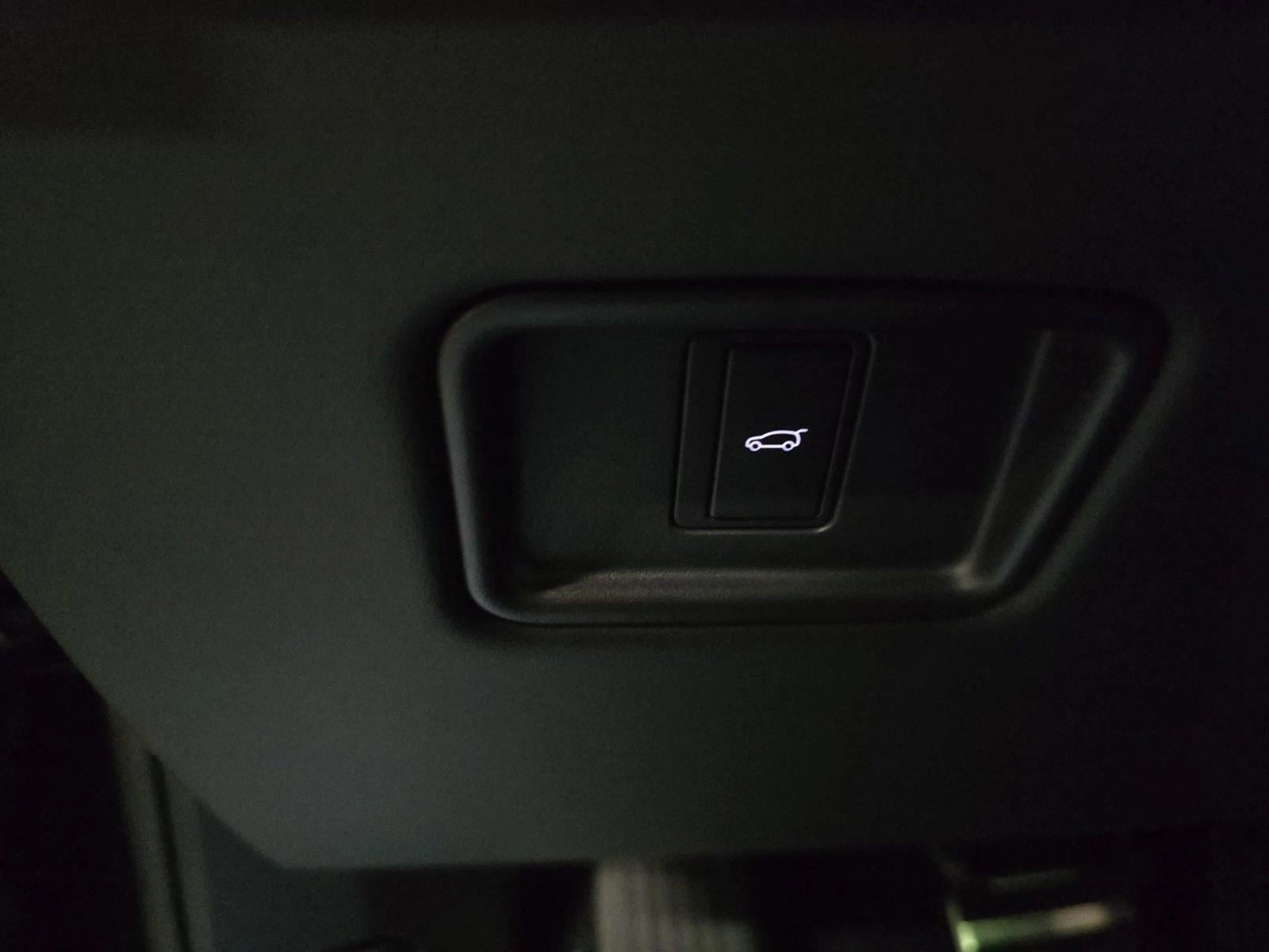 2026 Land Rover Range Rover SE - Photo 27
