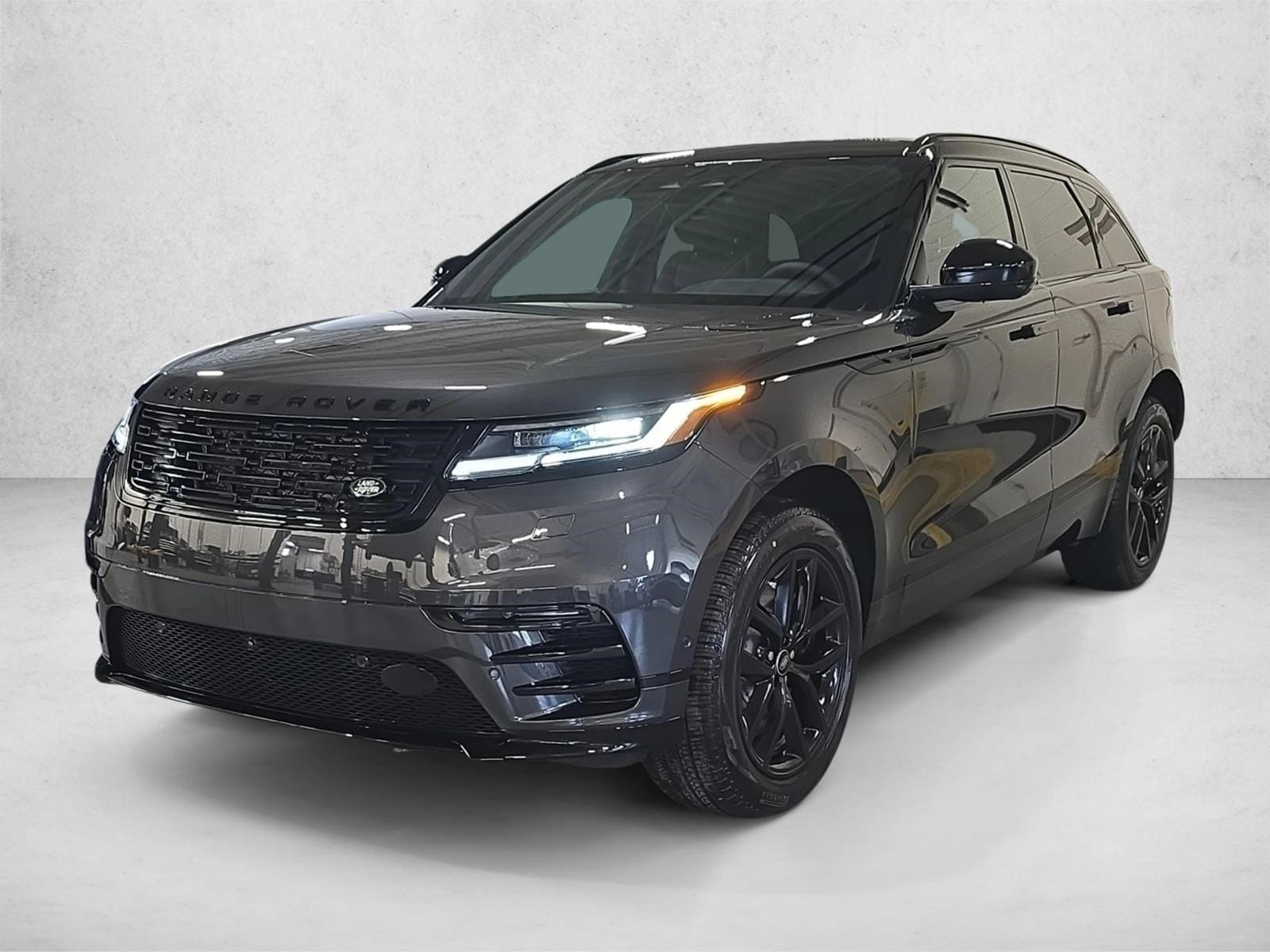 2026 Land Rover Range Rover Velar Dynamic SE's photo