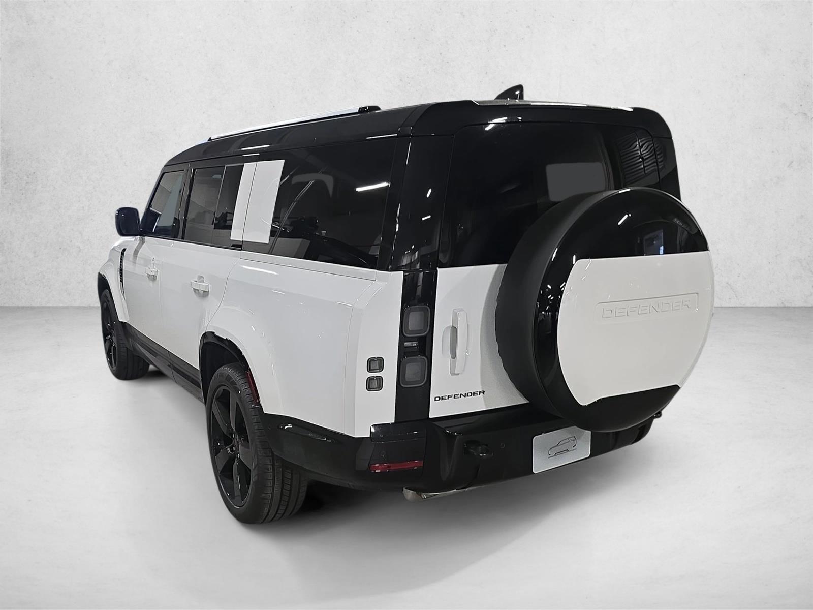 2026 Land Rover Defender X-Dynamic SE - Photo 7