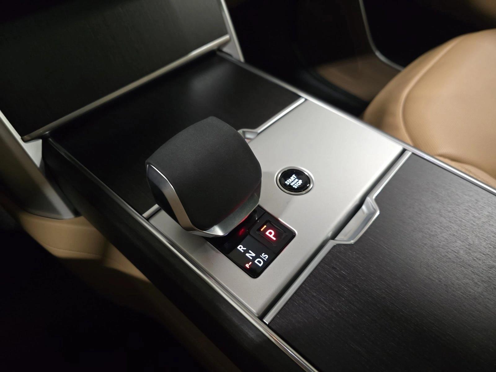 2026 Land Rover Range Rover SE - Photo 27