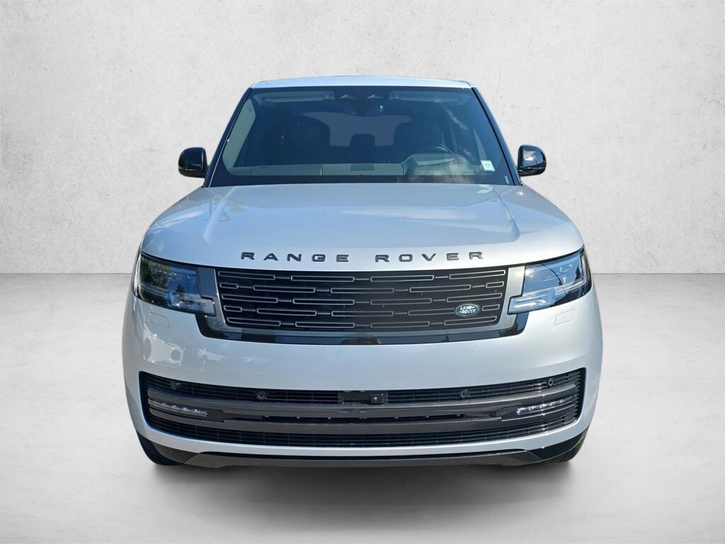 New 2025 Land Rover Range Rover SE Sport Utility