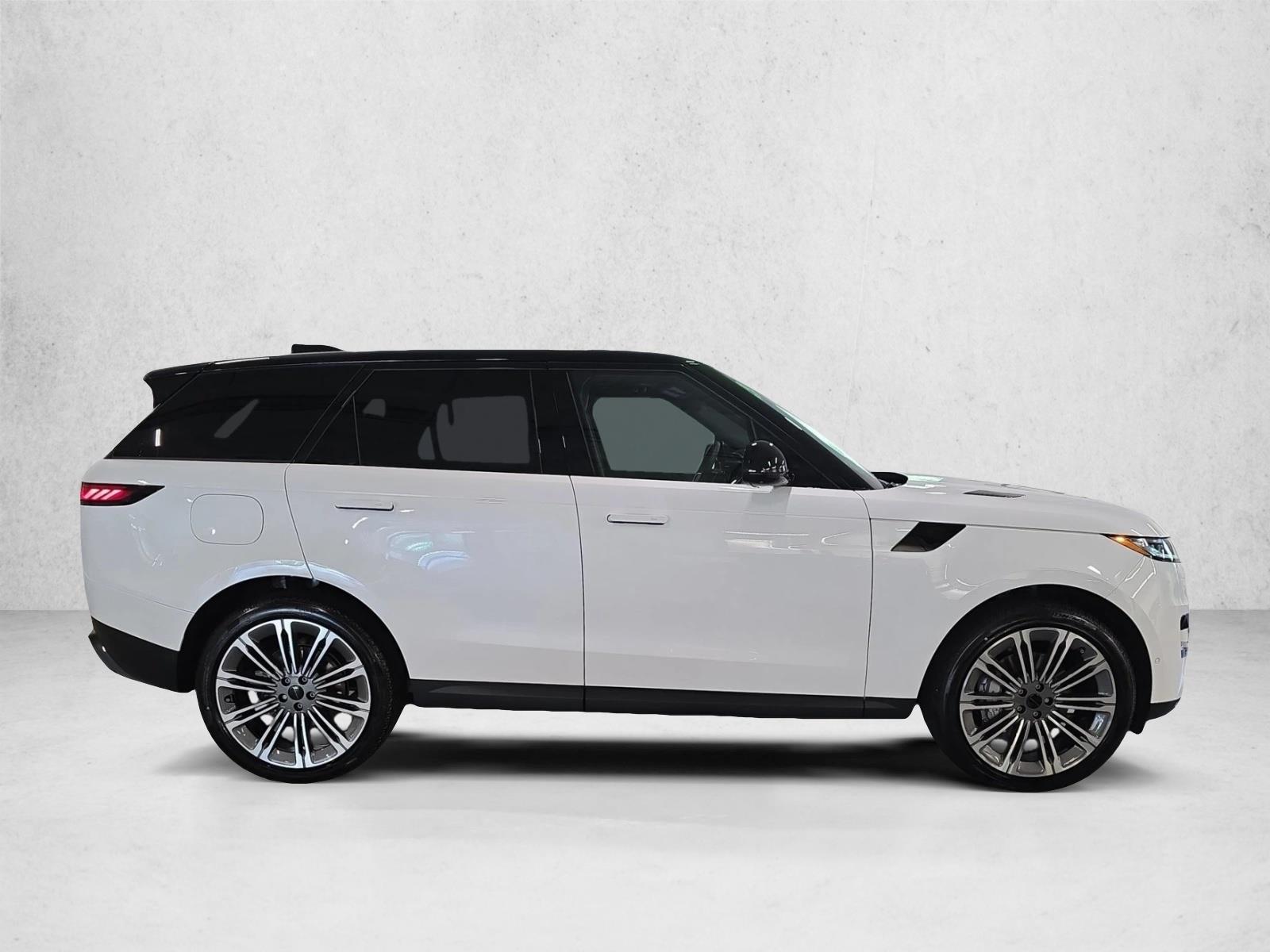 2026 Land Rover Range Rover Sport SE - Photo 4