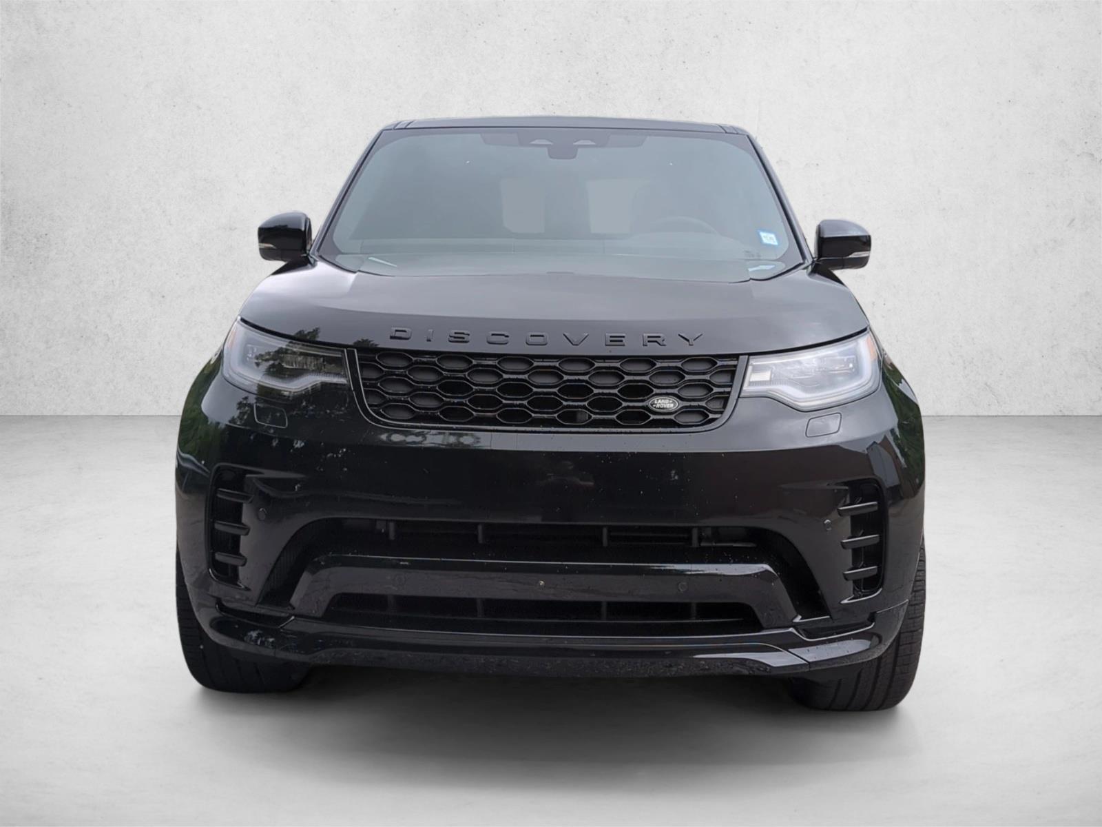 2024 Land Rover Discovery SE photo 3