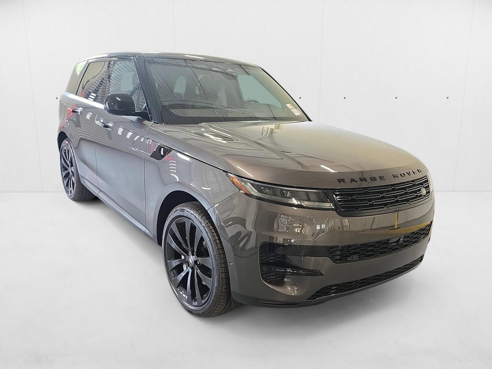 2025 Land Rover Range Rover Sport SE photo 3
