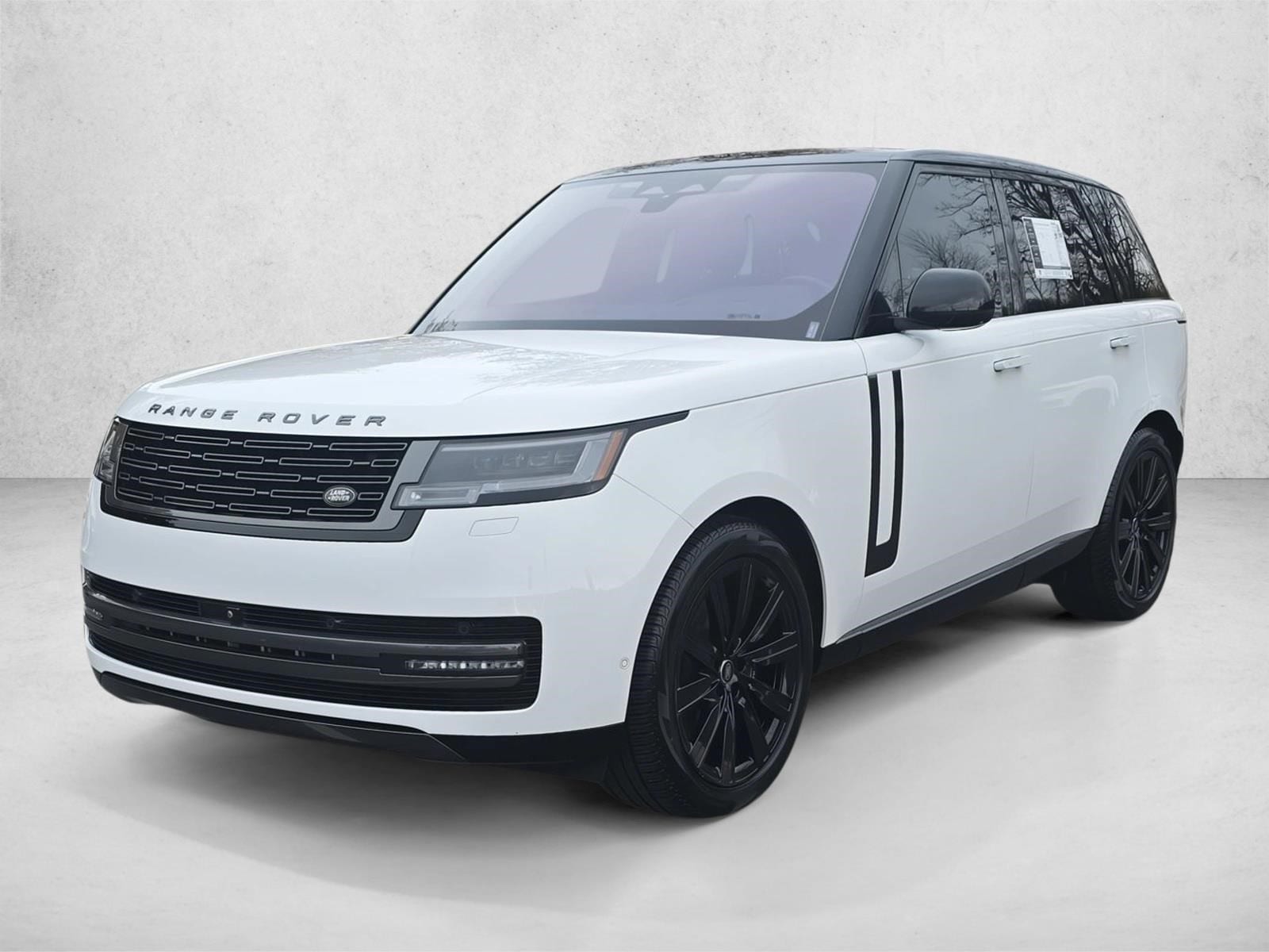 2023 Land Rover Range Rover SE's photo