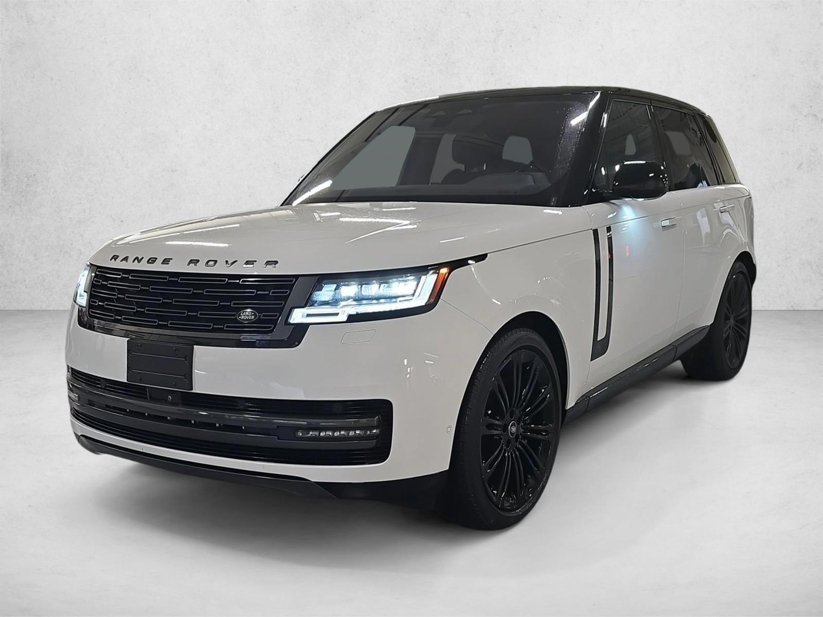 2023 Land Rover Range Rover SE's photo