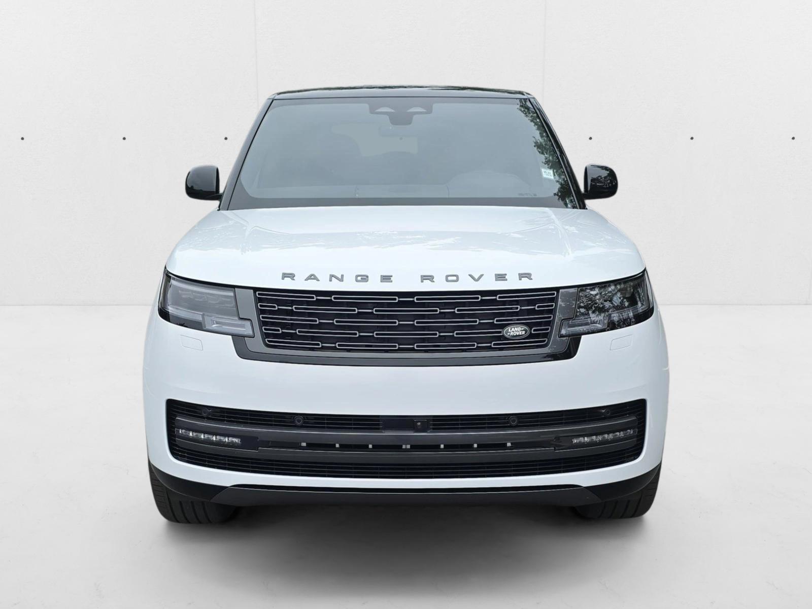 2025 Land Rover Range Rover SE photo 2