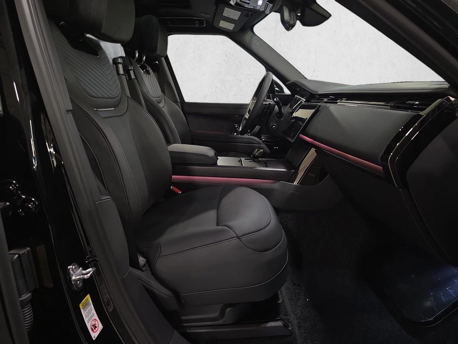 2026 Land Rover Range Rover SV Black - Photo 10