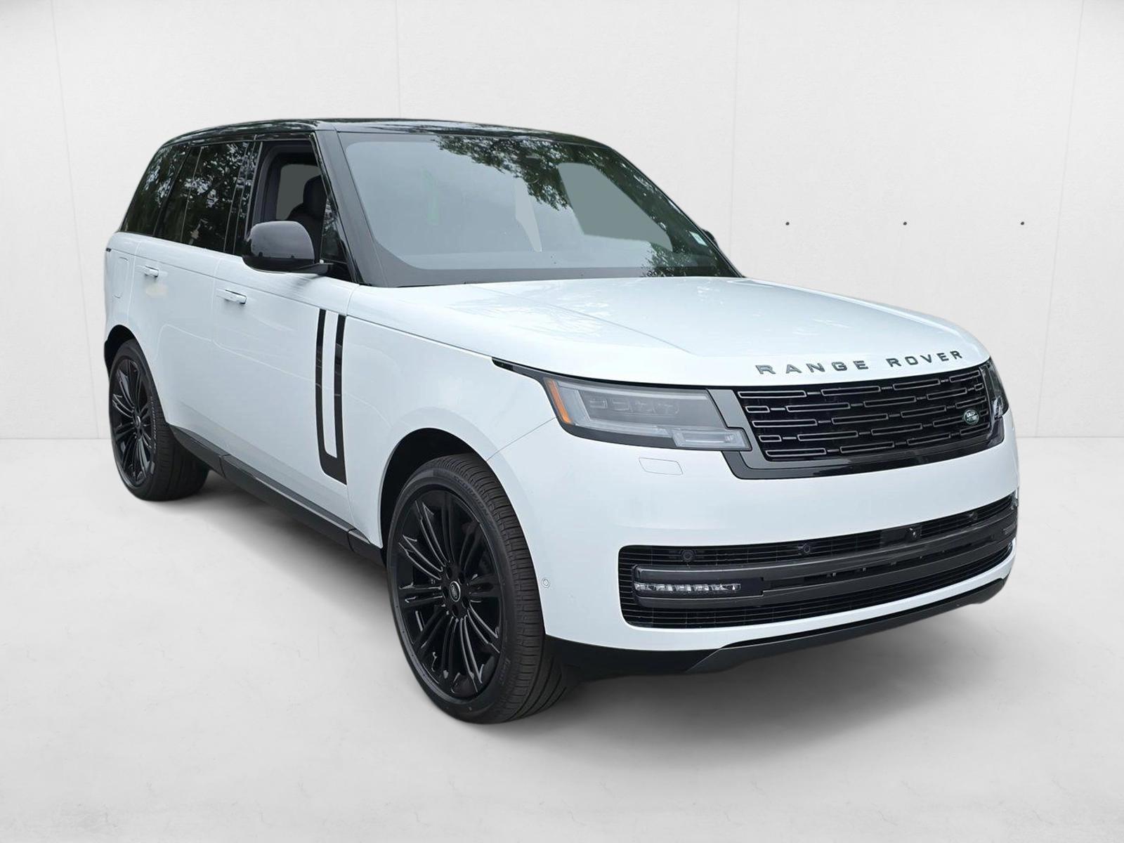 2025 Land Rover Range Rover SE photo 3