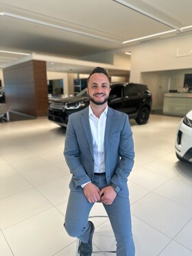 Staff member Hadi Hamwi from ID_318964a7ac48