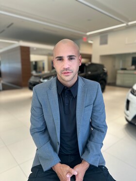 Staff member Jairon Then from ID_4b7dc15b53d3