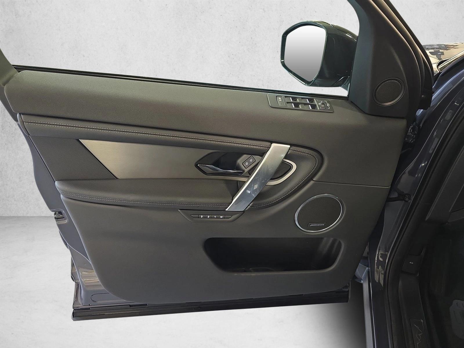 2026 Land Rover Discovery Sport Landmark - Photo 28