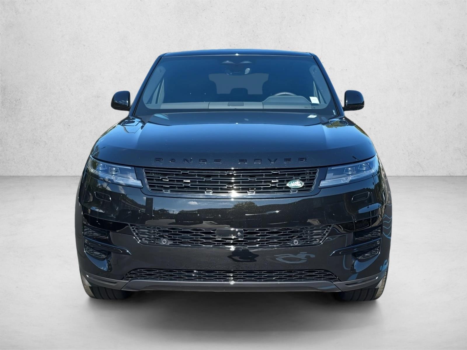 2025 Land Rover Range Rover Sport SE photo 2