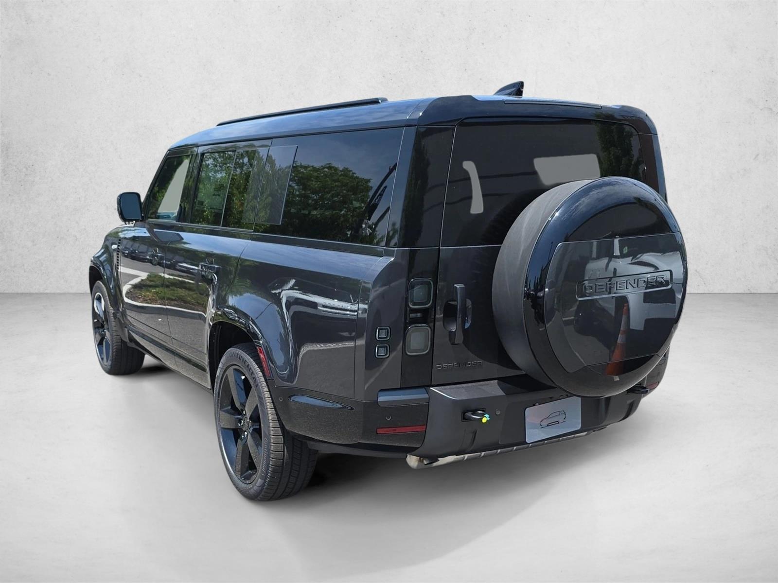 2026 Land Rover Defender X-Dynamic SE - Photo 7
