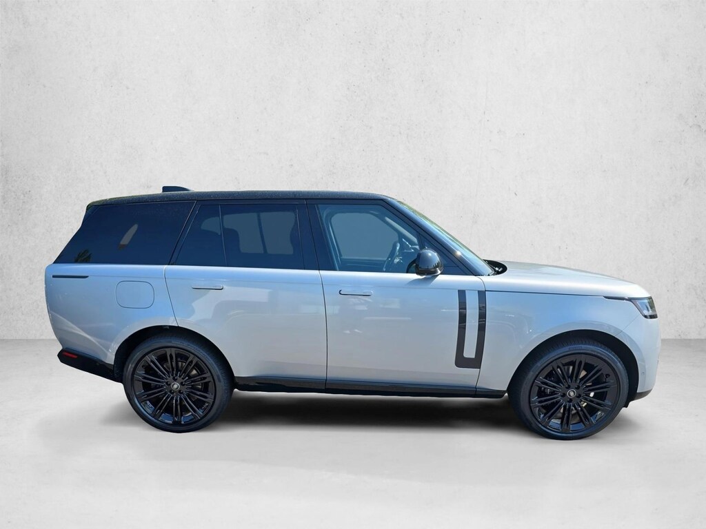 New 2025 Land Rover Range Rover SE Sport Utility
