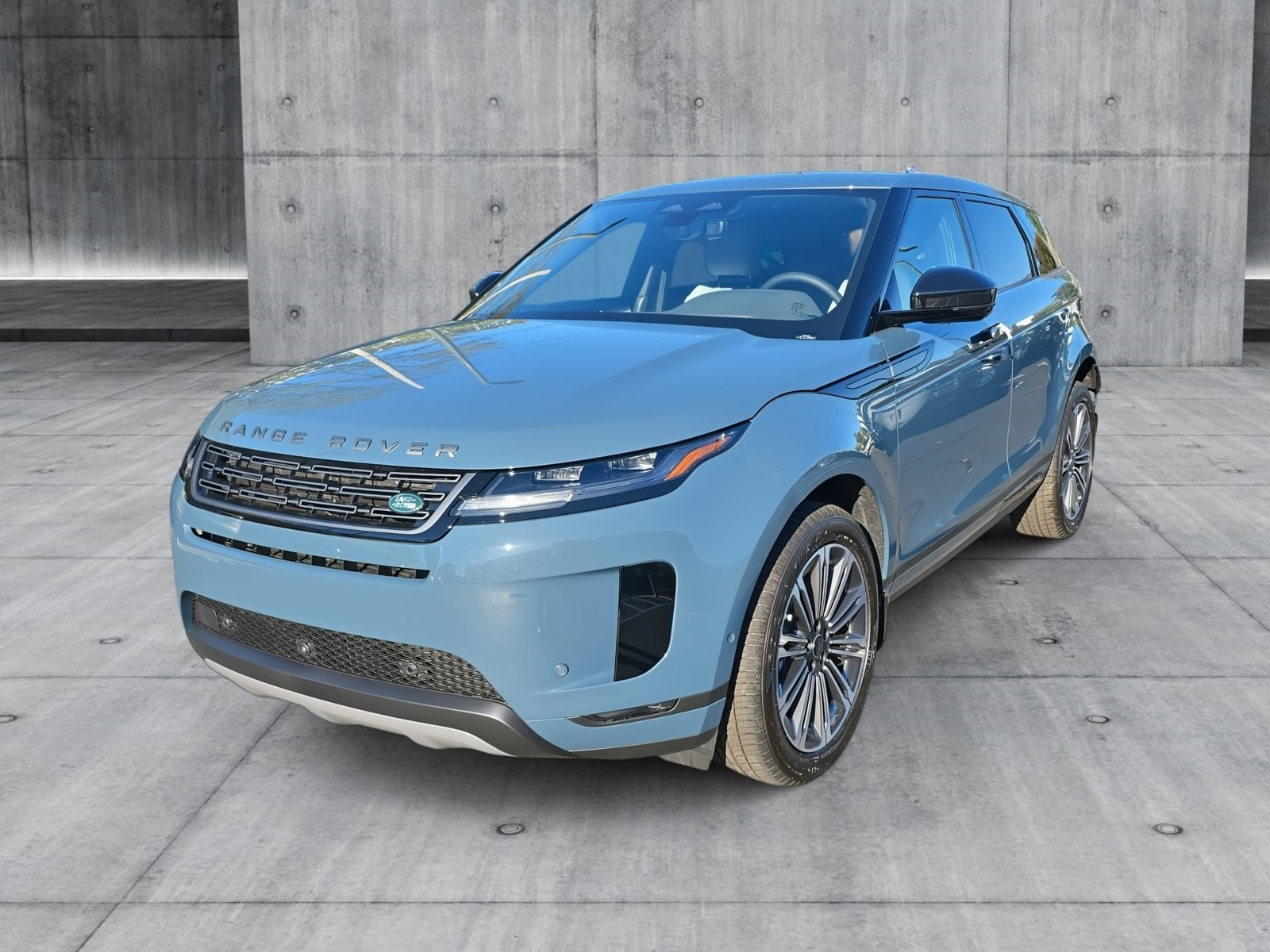 2026 Land Rover Range Rover Evoque S's photo