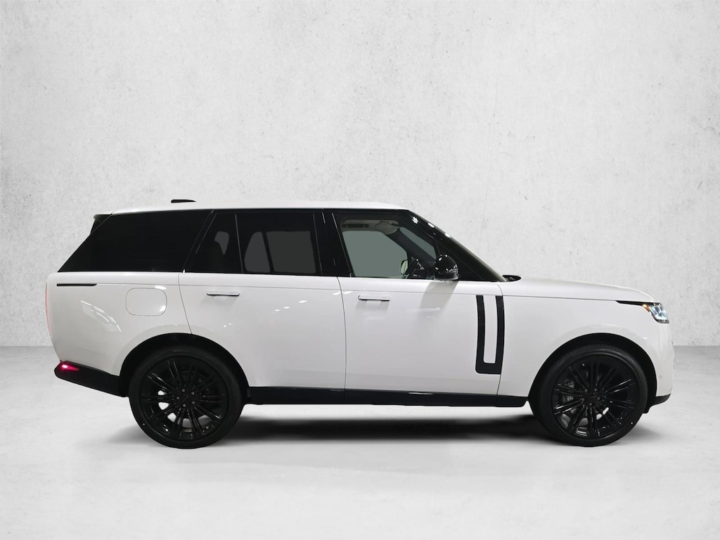 New 2026 Land Rover Range Rover SE Sport Utility