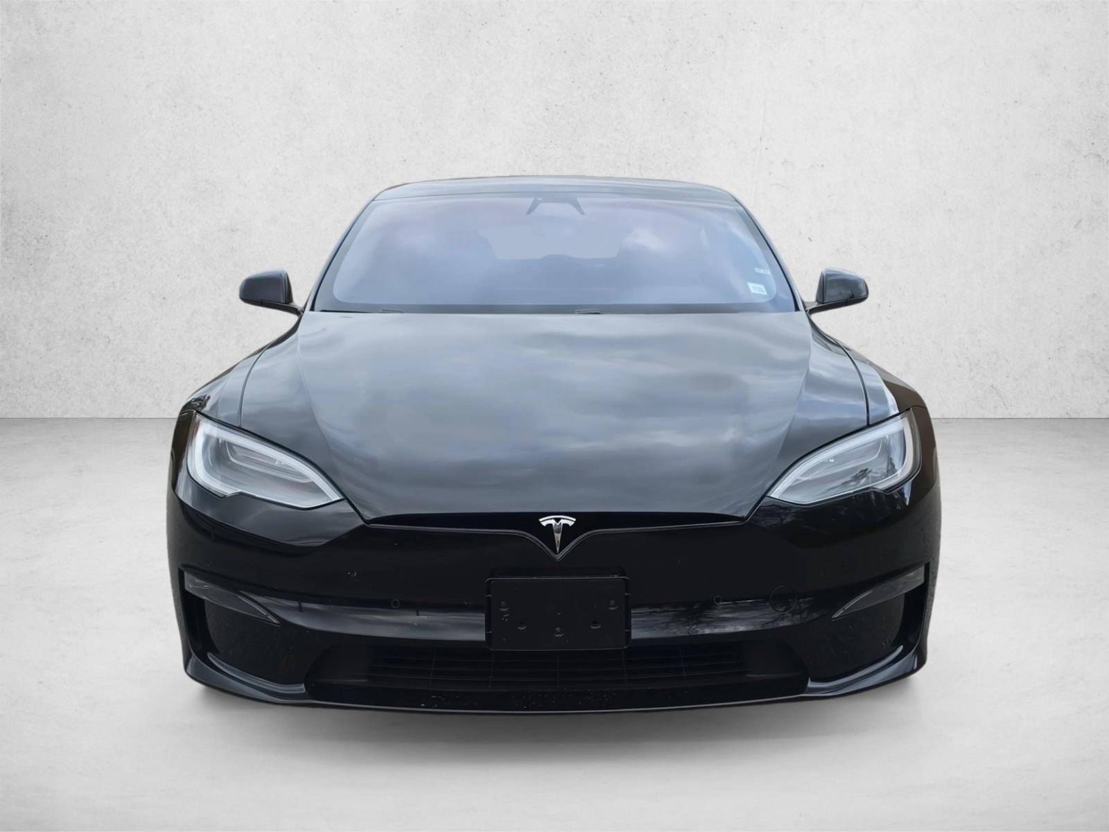 2022 Tesla Model S Plaid photo 2