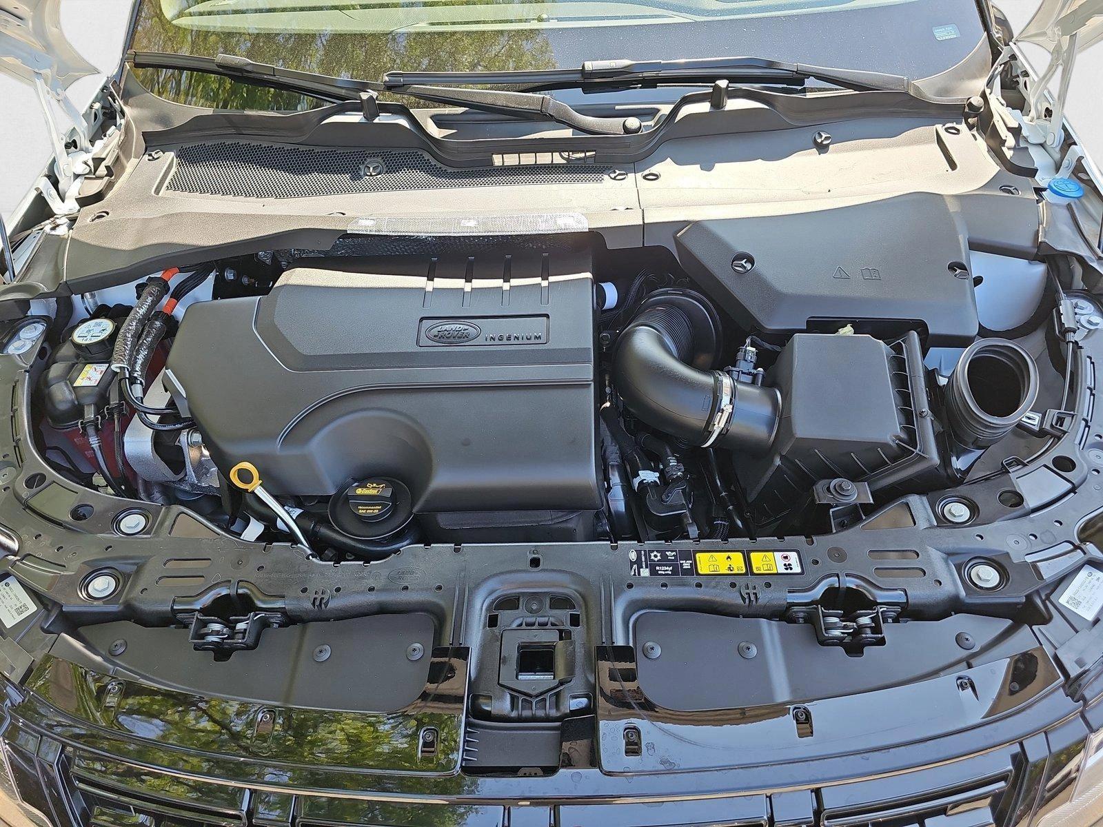 2025 Land Rover Range Rover Evoque Dynamic SE - Photo 17