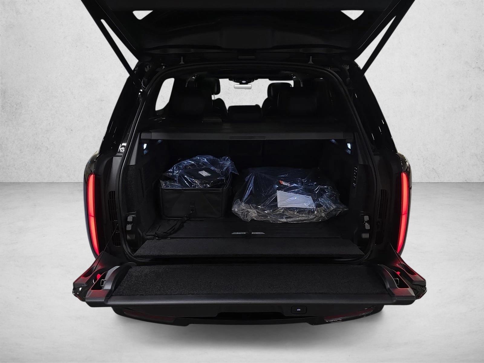 2026 Land Rover Range Rover SV Black - Photo 13