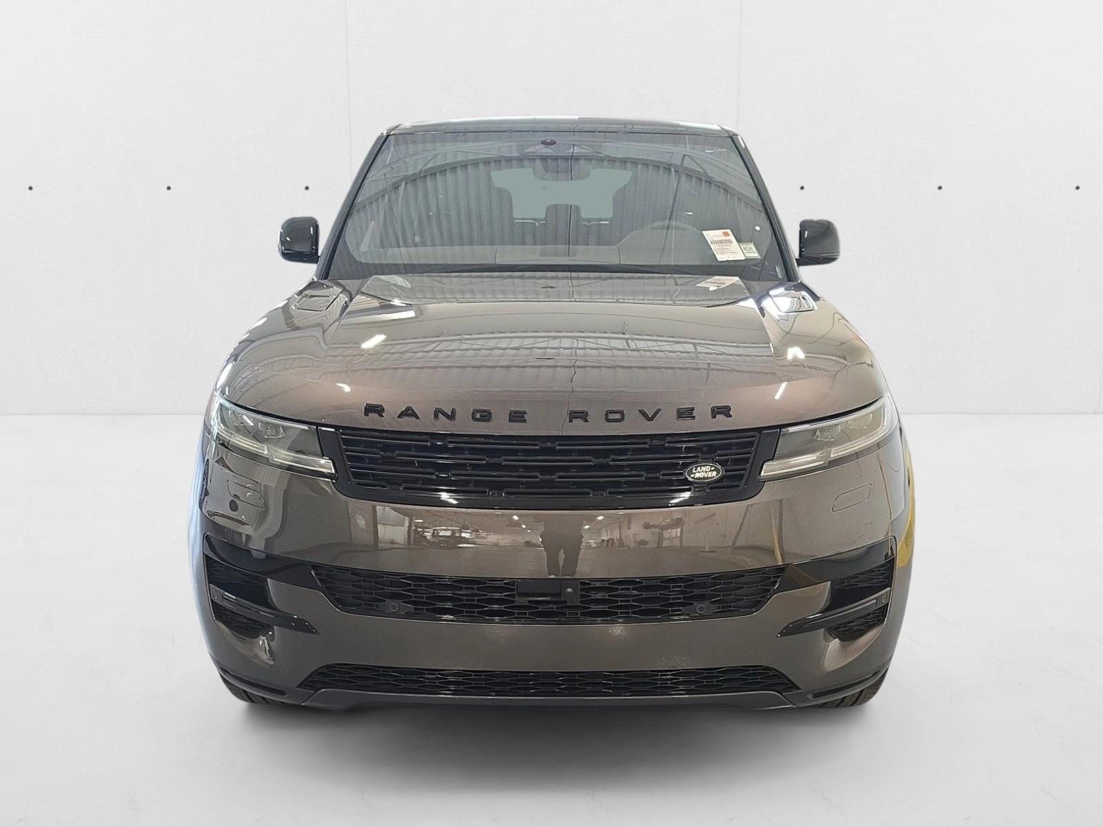 2025 Land Rover Range Rover Sport SE photo 2