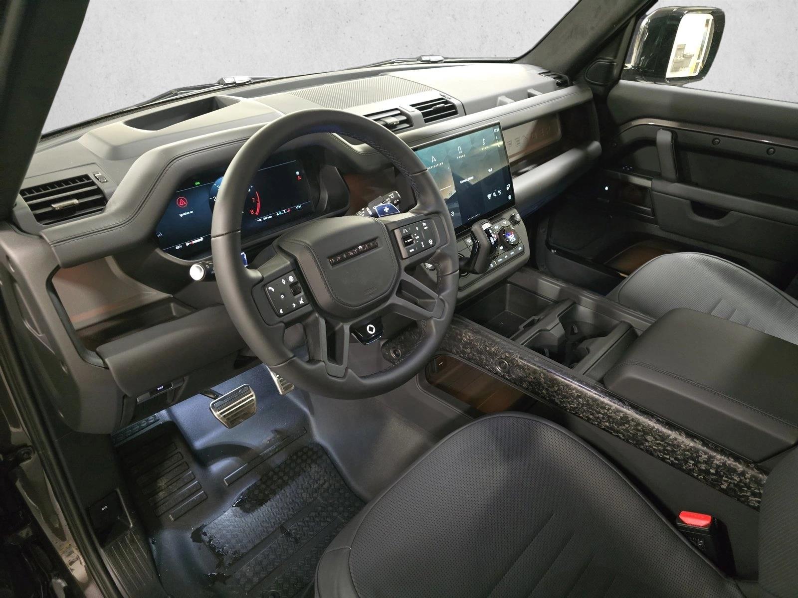 2026 Land Rover Defender OCTA - Photo 18