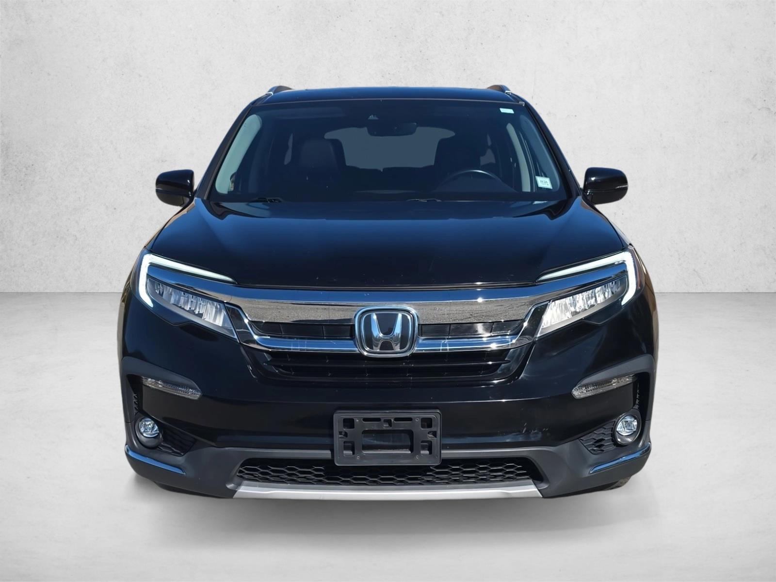 2021 Honda Pilot Touring photo 2