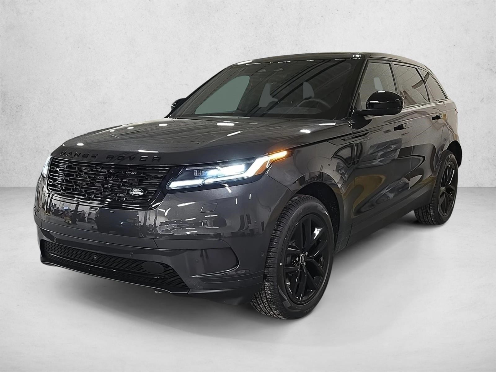 2026 Land Rover Range Rover Velar S's photo