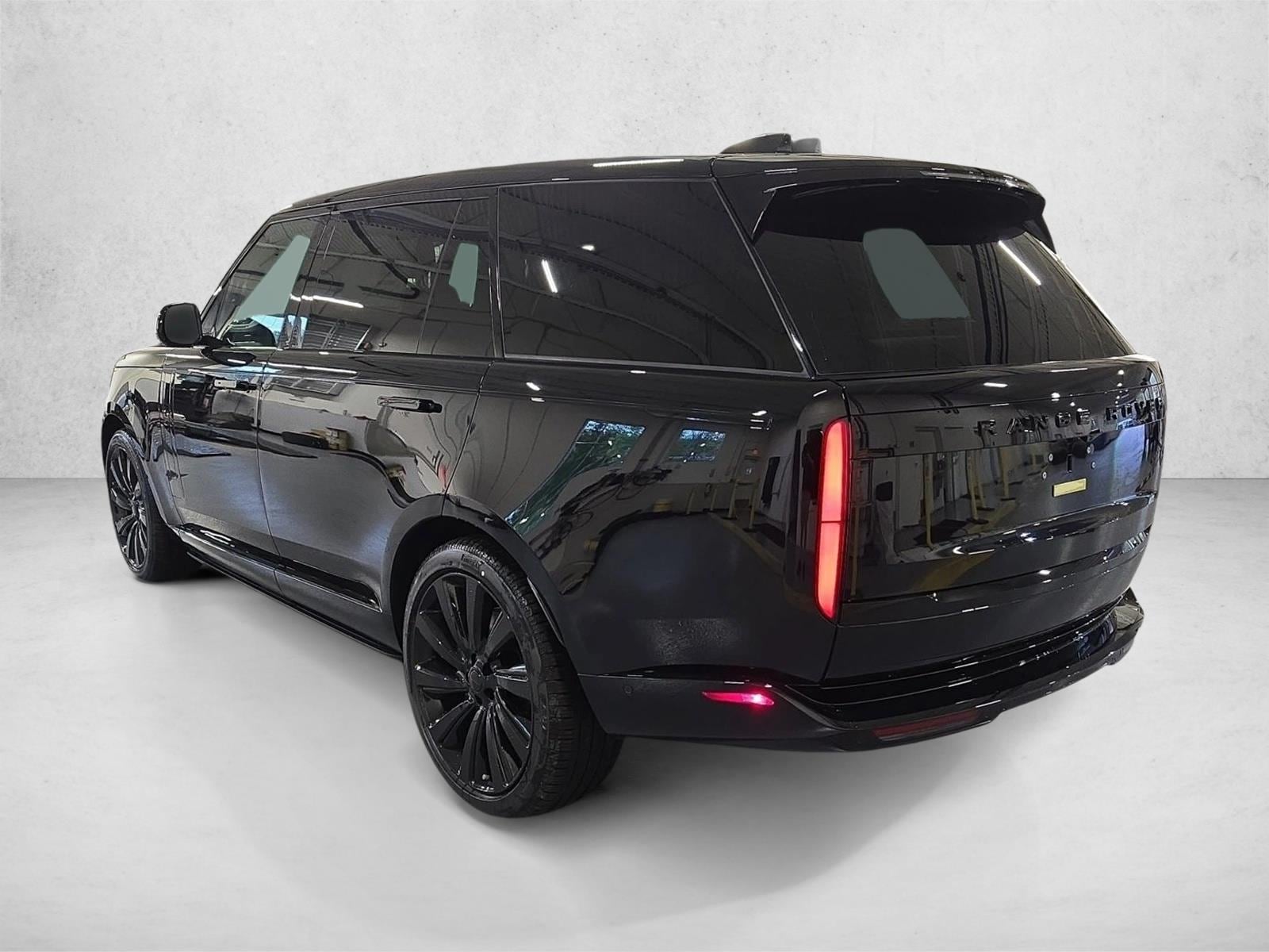 2026 Land Rover Range Rover SV Black - Photo 7