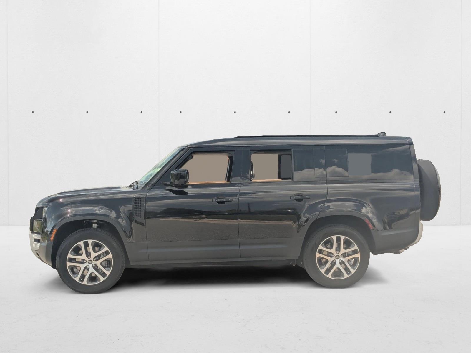2025 Land Rover Defender S photo 4