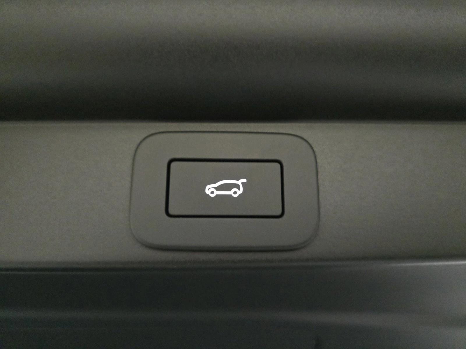 2026 Land Rover Range Rover SE - Photo 15