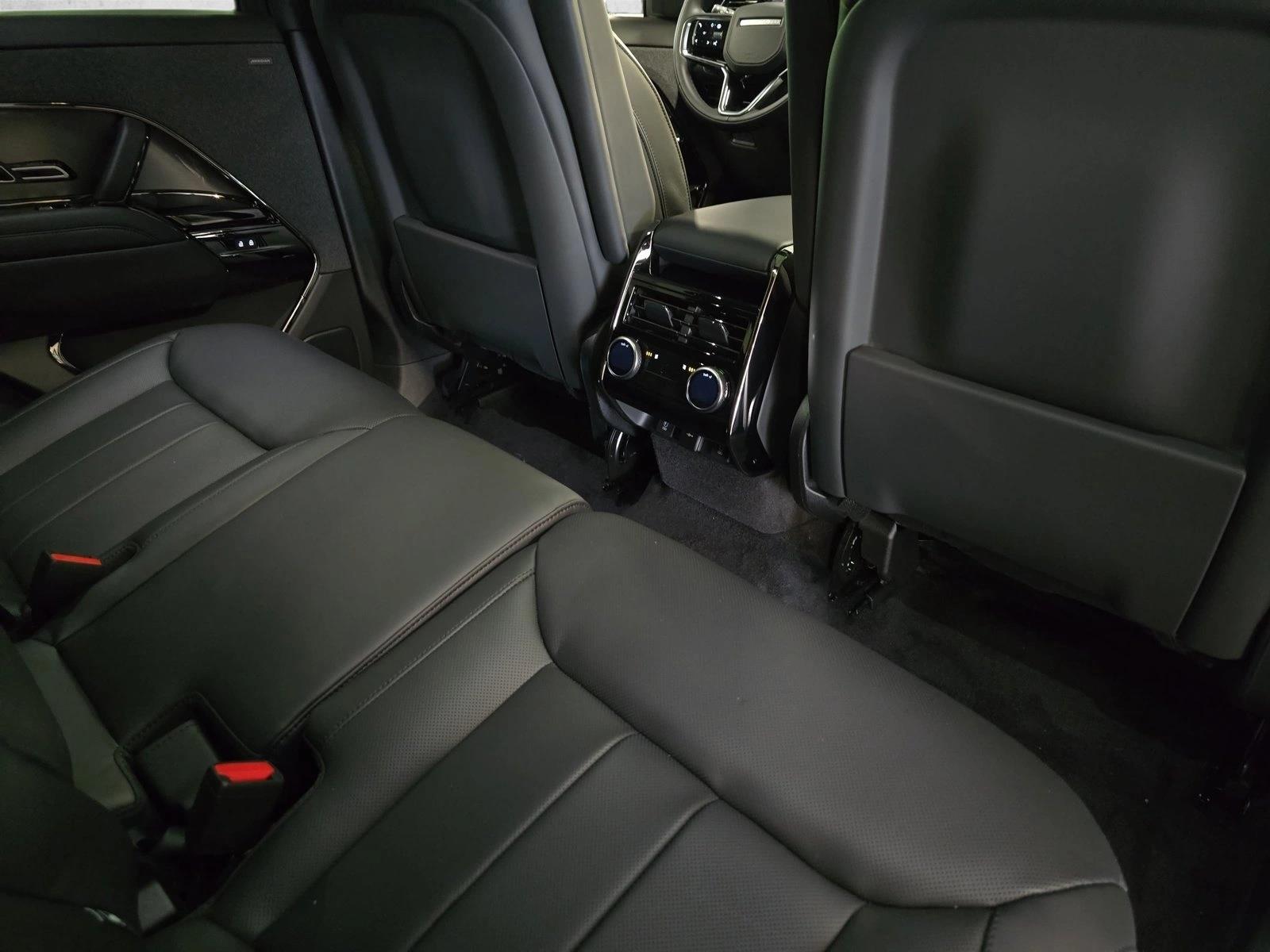2026 Land Rover Range Rover Sport SE - Photo 10