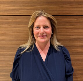 Staff member Jennifer Artzt  from ID_c5937cc11d66