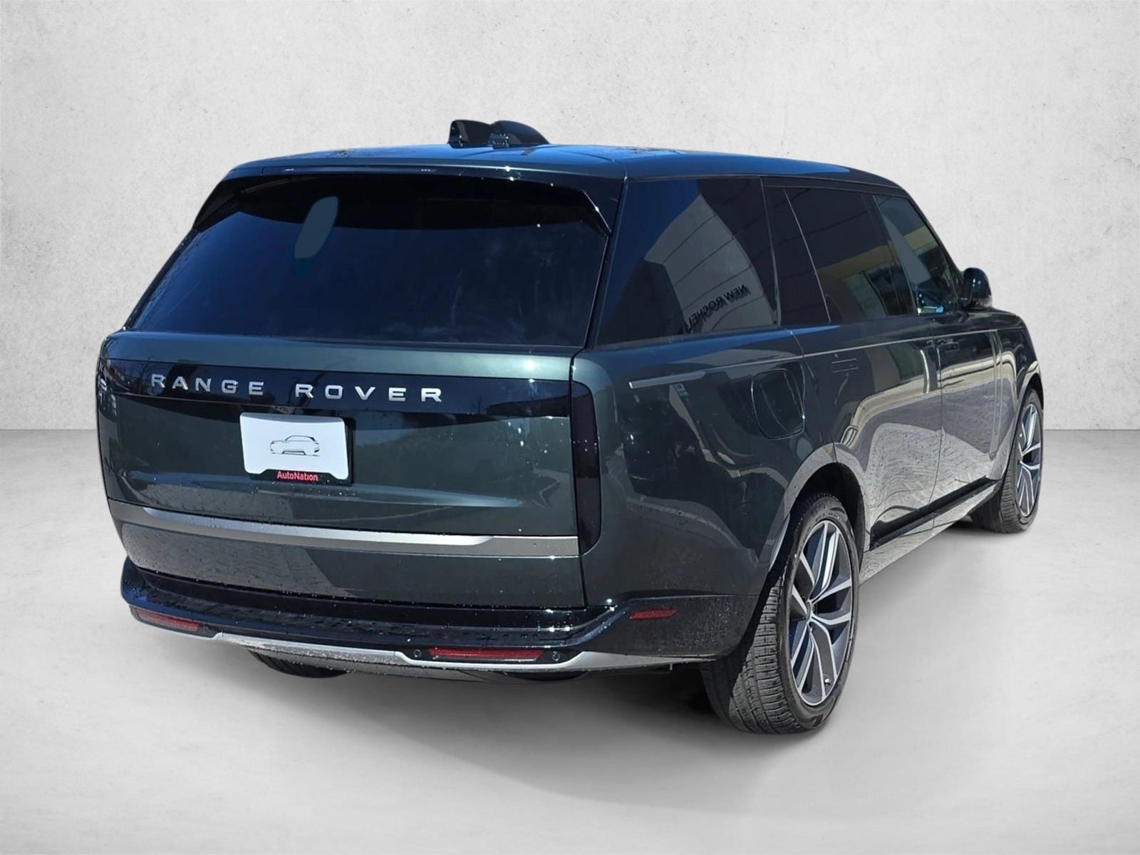2026 Land Rover Range Rover SE - Photo 5